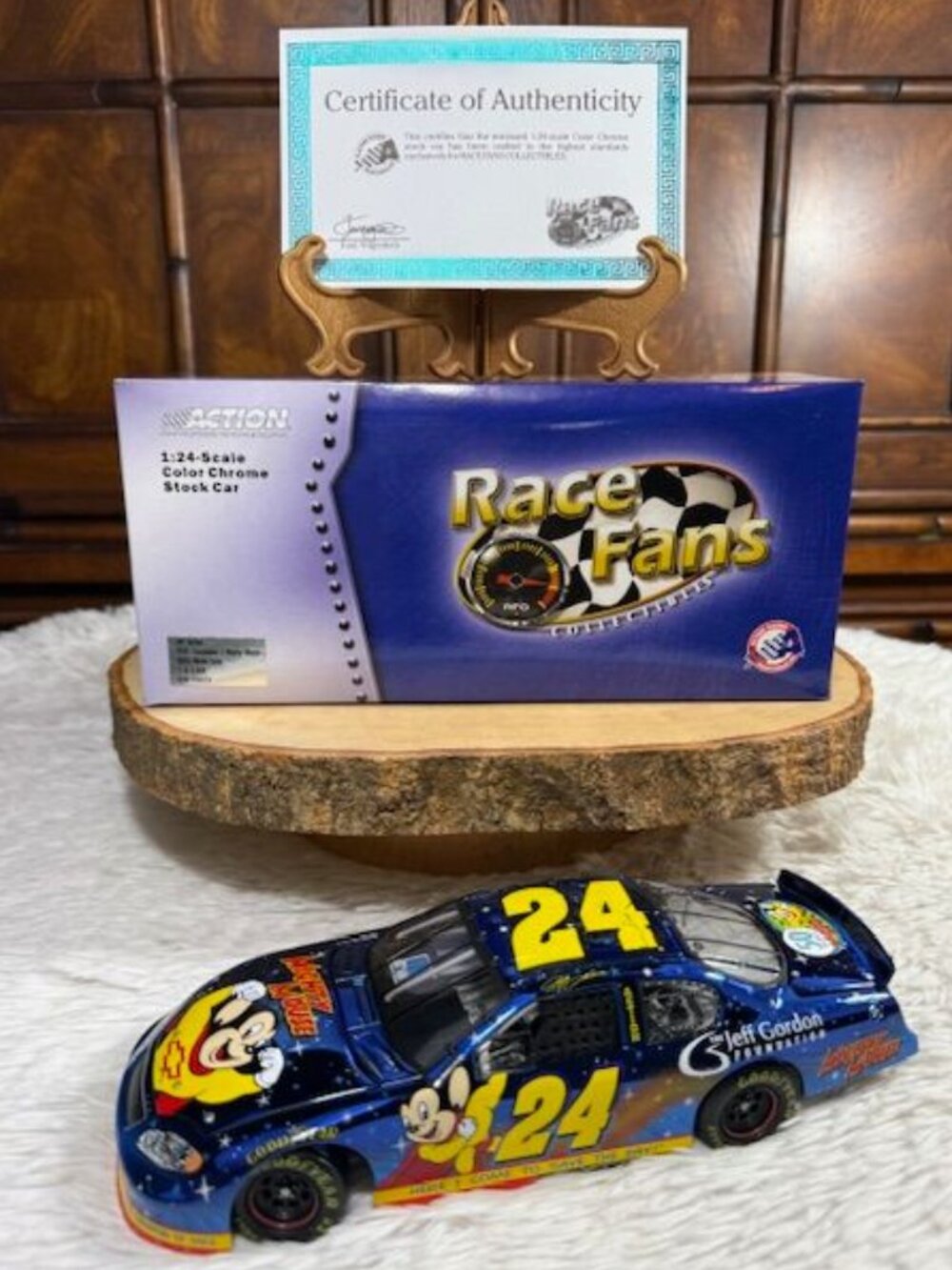 Vintage Jeff Gordon #24 Foundation Mighty Mouse 2005 Monte Carlo Chrome 1:24 Car